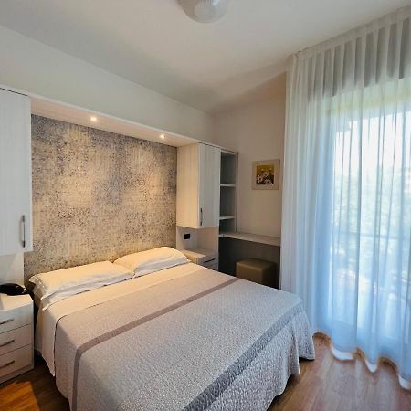 Hotel Betty Rimini Zewnętrze zdjęcie