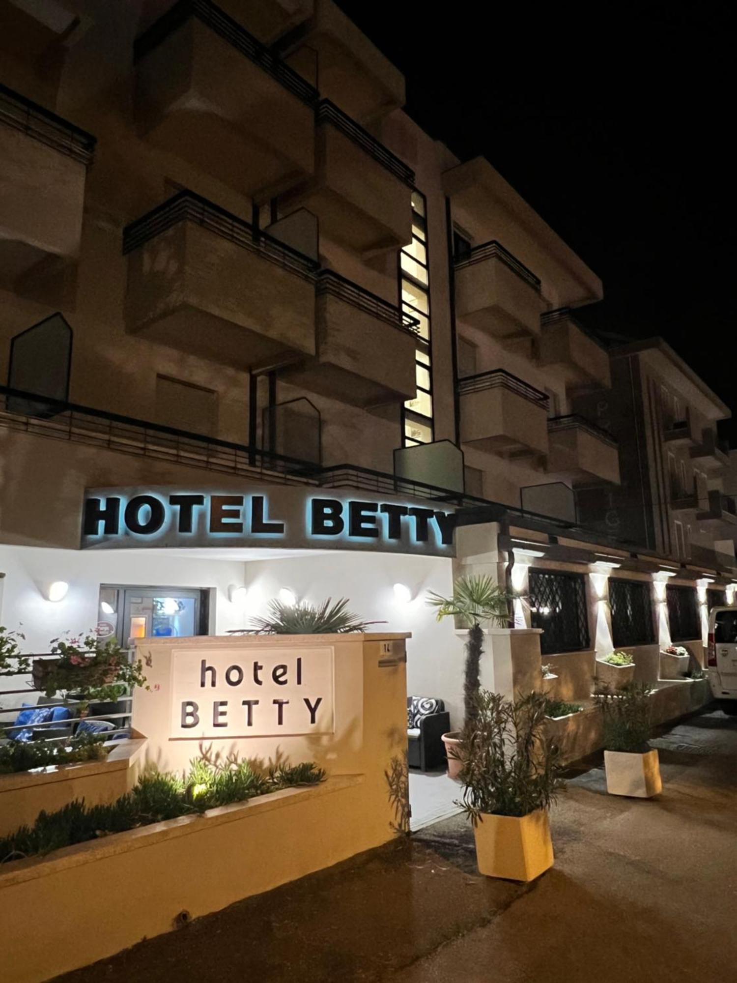 Hotel Betty Rimini Zewnętrze zdjęcie