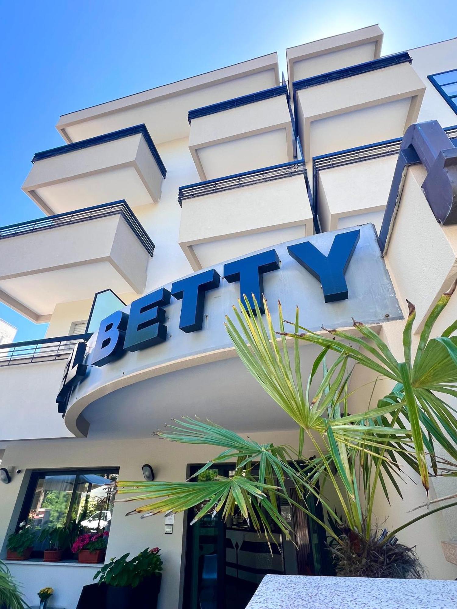 Hotel Betty Rimini Zewnętrze zdjęcie
